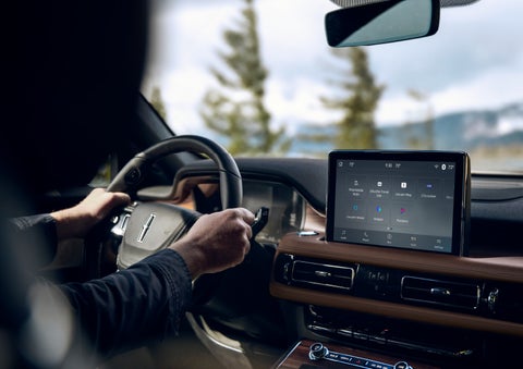 The center touch screen in a 2024 Lincoln Aviator® SUV is shown | Dave Sinclair Lincoln St. Peters in Saint Peters MO